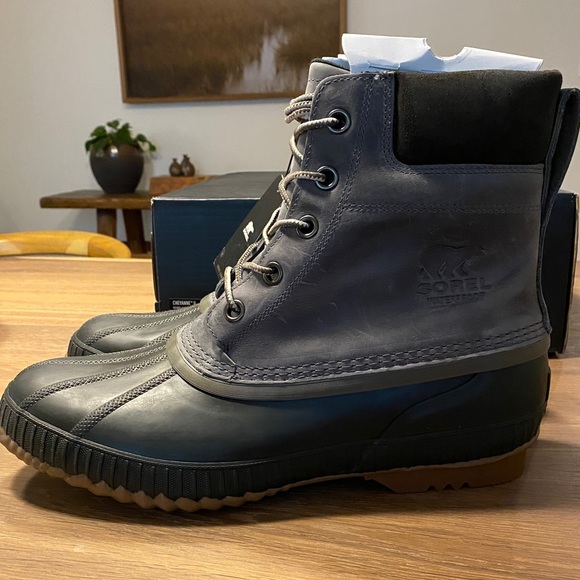 New w/box Sorel Men’s boots size 13 - Picture 3 of 12